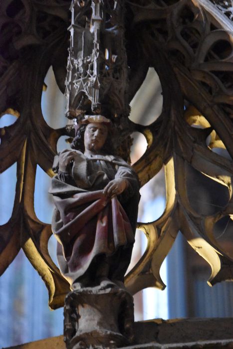 statue : Saint personnage