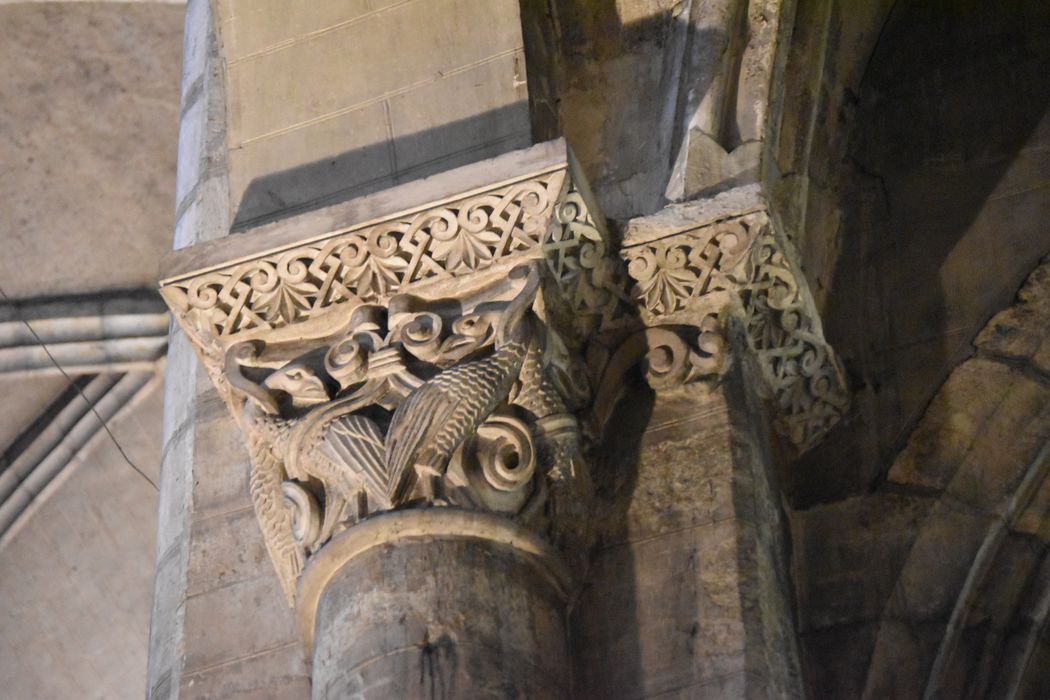 détail d’un chapiteau sculpté