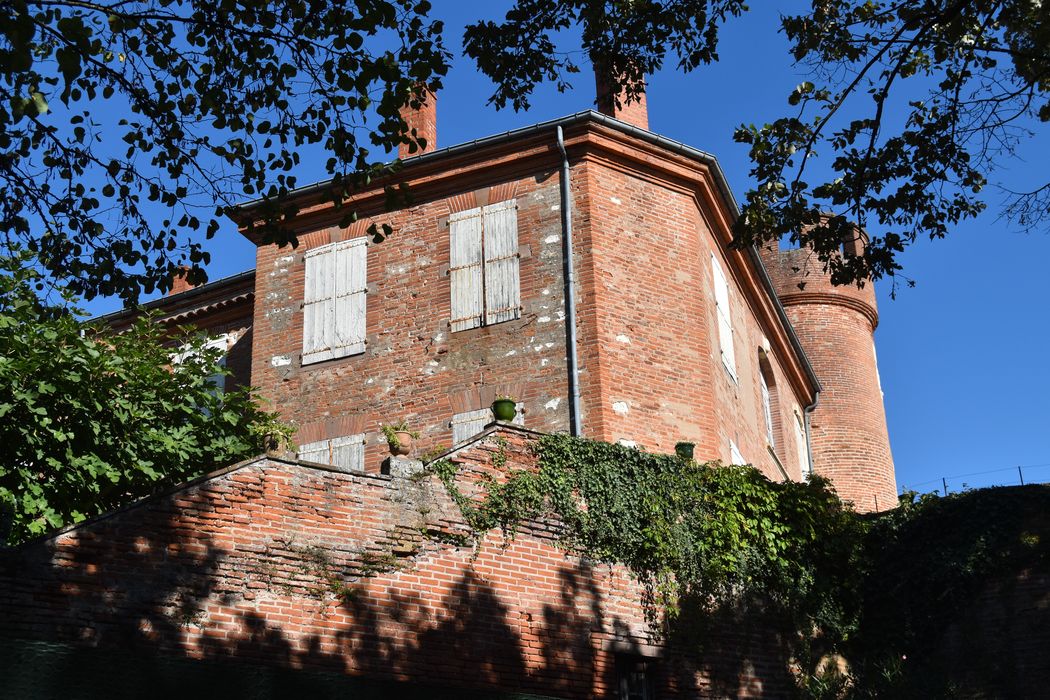 aile sud, façade ouest, vue partielle