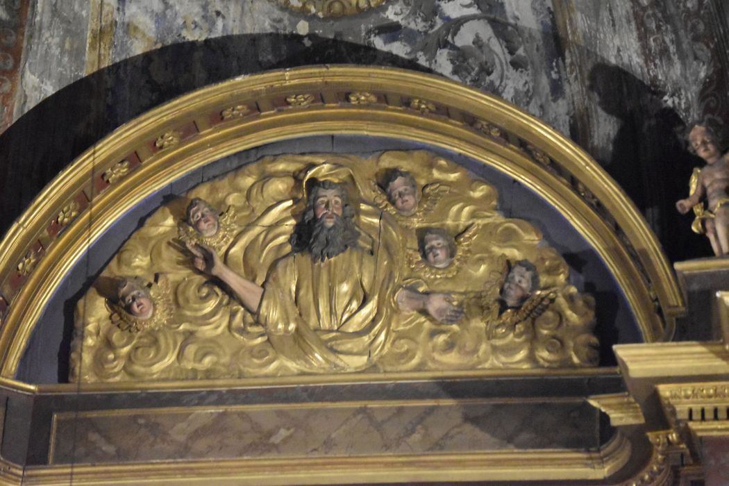 retable, détail du fronton