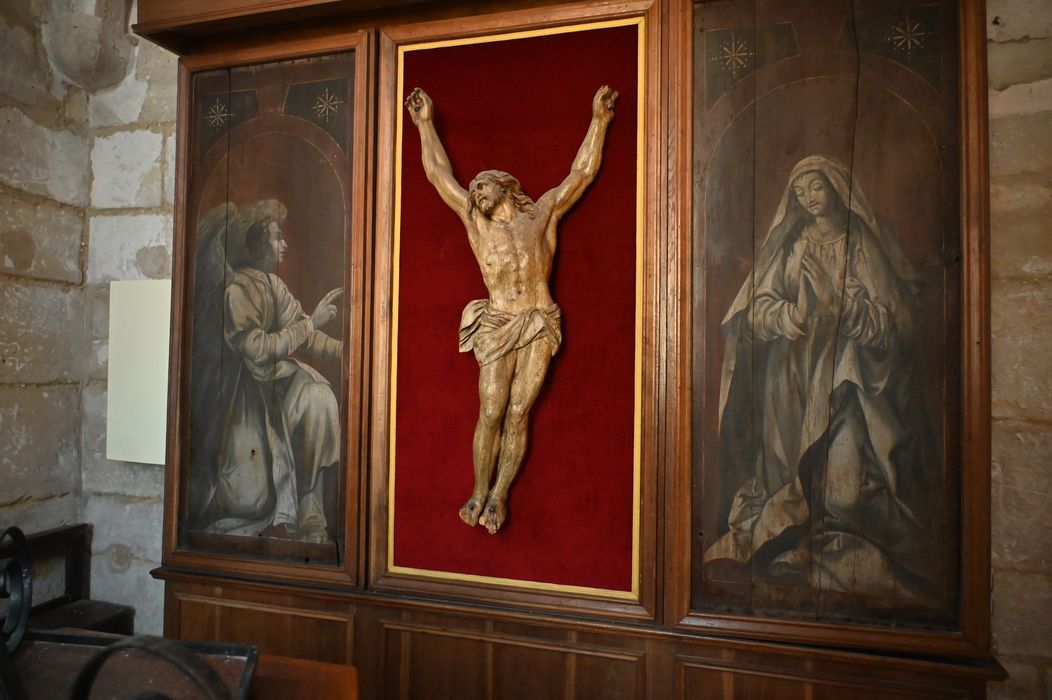 tableaux (panneaux peints) : Annonciation ; statue : Christ en croix