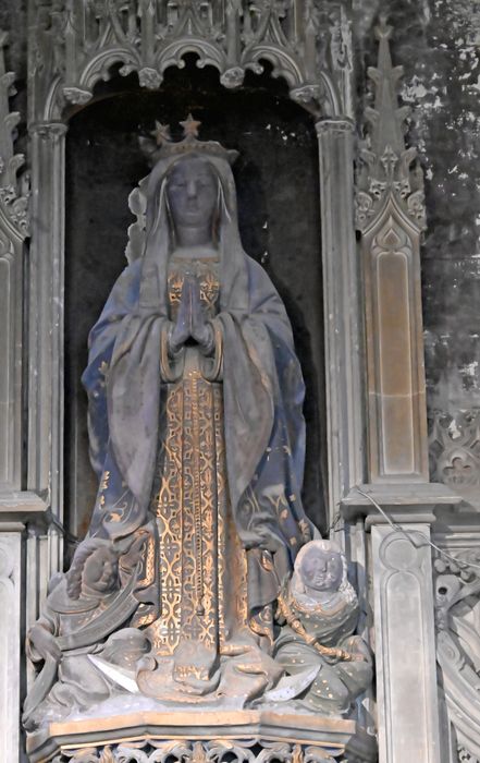 groupe sculpté dit de Notre-Dame de Louviers : Vierge de l'Assomption accompagnée de deux anges portant phylactères
