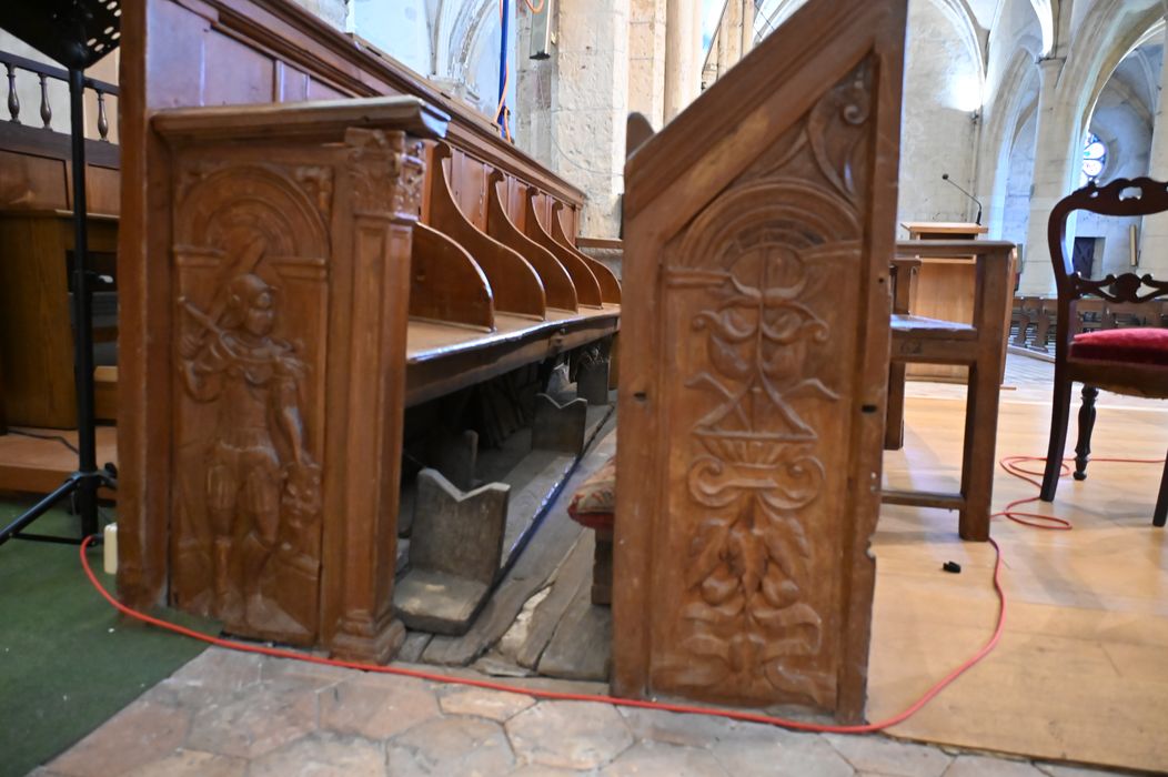 stalles, détail : David et Goliath