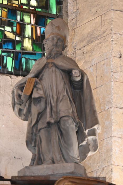 statue : Saint évêque