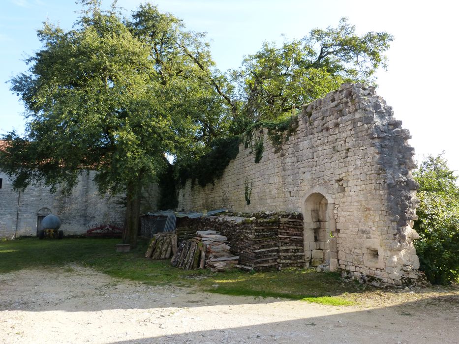 mur d’enceinte, vue partielle