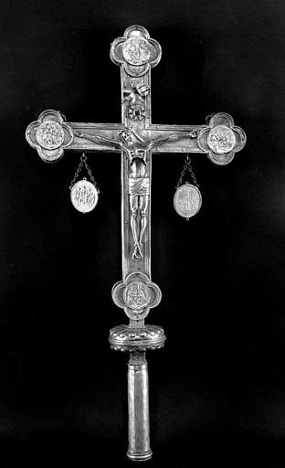 Croix processionnelle (avers) - © Ministère de la Culture (France), Médiathèque du patrimoine et de la photographie, diffusion GrandPalaisRmn Photo