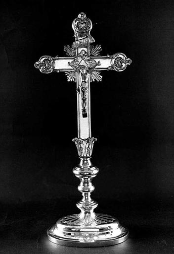 Croix d'autel en argent