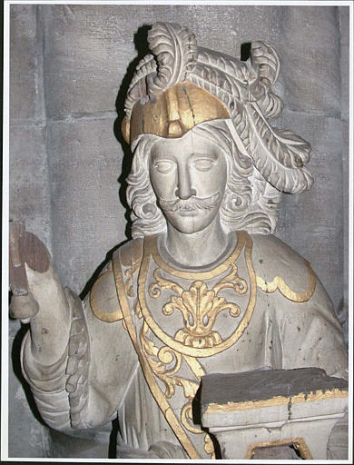 statue : saint Adrien, visage