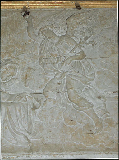 relief : Annonciation, détail