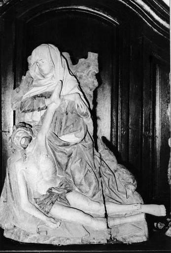 statue : Vierge de Pitié, bois