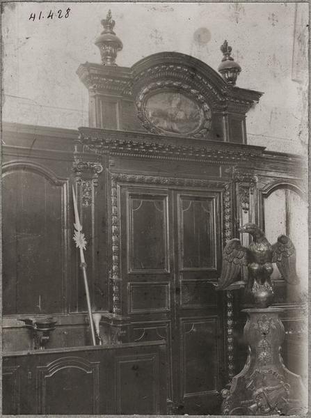 lambris de revêtement, aigle-lutrin, vue partielle - © Ministère de la Culture (France), Médiathèque du patrimoine et de la photographie (objets mobiliers), tous droits réservés