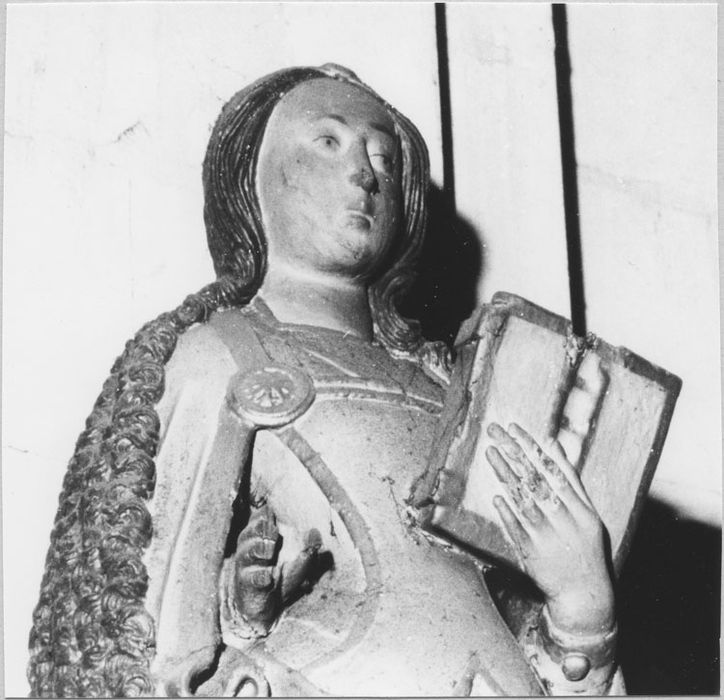 statue : Sainte Catherine, détail du buste