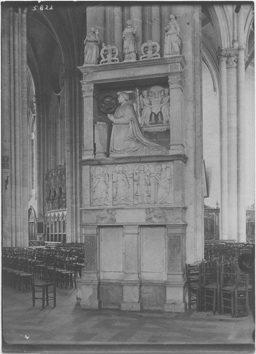 monument funéraire du cardinal Charles Hémard de Denonville, évêque d'Amiens et de Mâcon