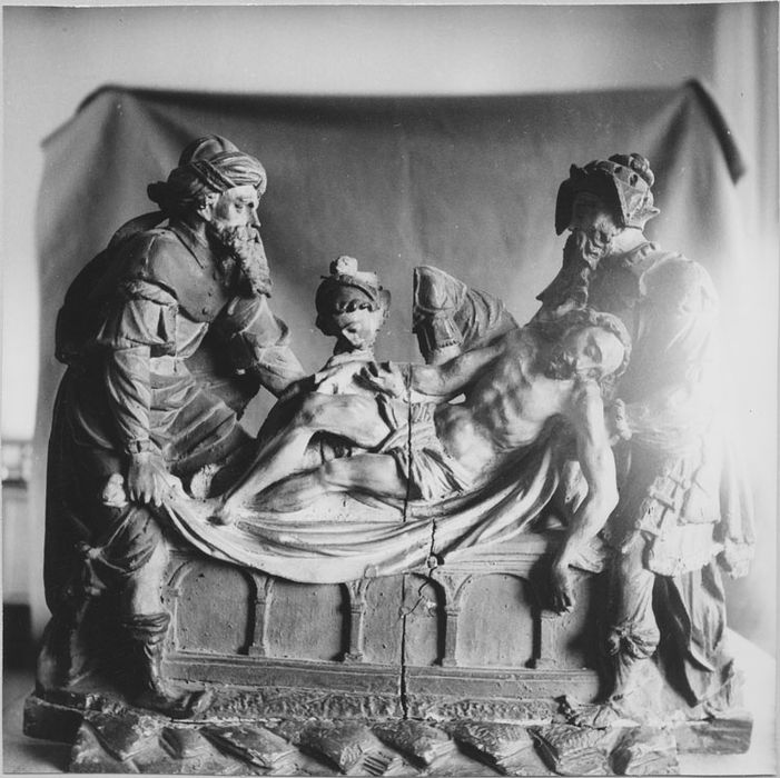 retable (fragment) : Mise au tombeau - © Ministère de la Culture (France), Médiathèque du patrimoine et de la photographie, diffusion RMN-GP