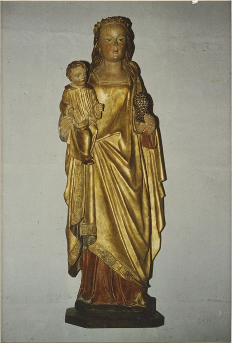 statue : Vierge à l'Enfant