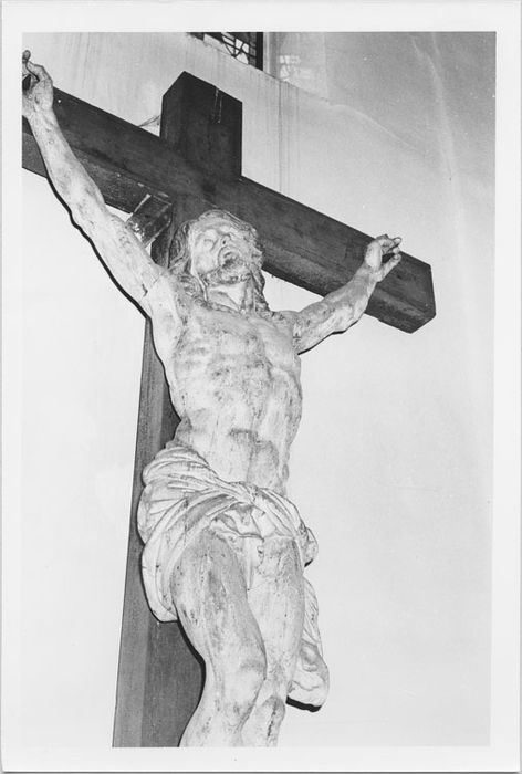 statue (grandeur nature) : Christ de calvaire, dit Four des Champs, vue partielle - © Ministère de la Culture (France), Médiathèque du patrimoine et de la photographie, diffusion RMN-GP