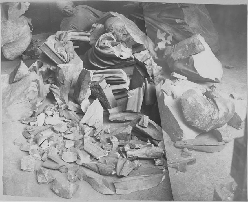 statues (fragments) : Saint Martin, Saint Bernard