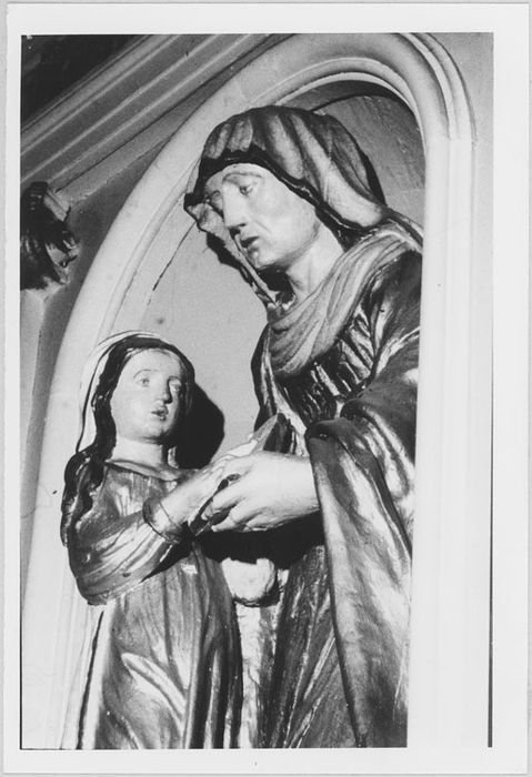 groupe sculpté : L'Education de la Vierge, vue partielle - © Ministère de la Culture (France), Médiathèque du patrimoine et de la photographie, diffusion RMN-GP