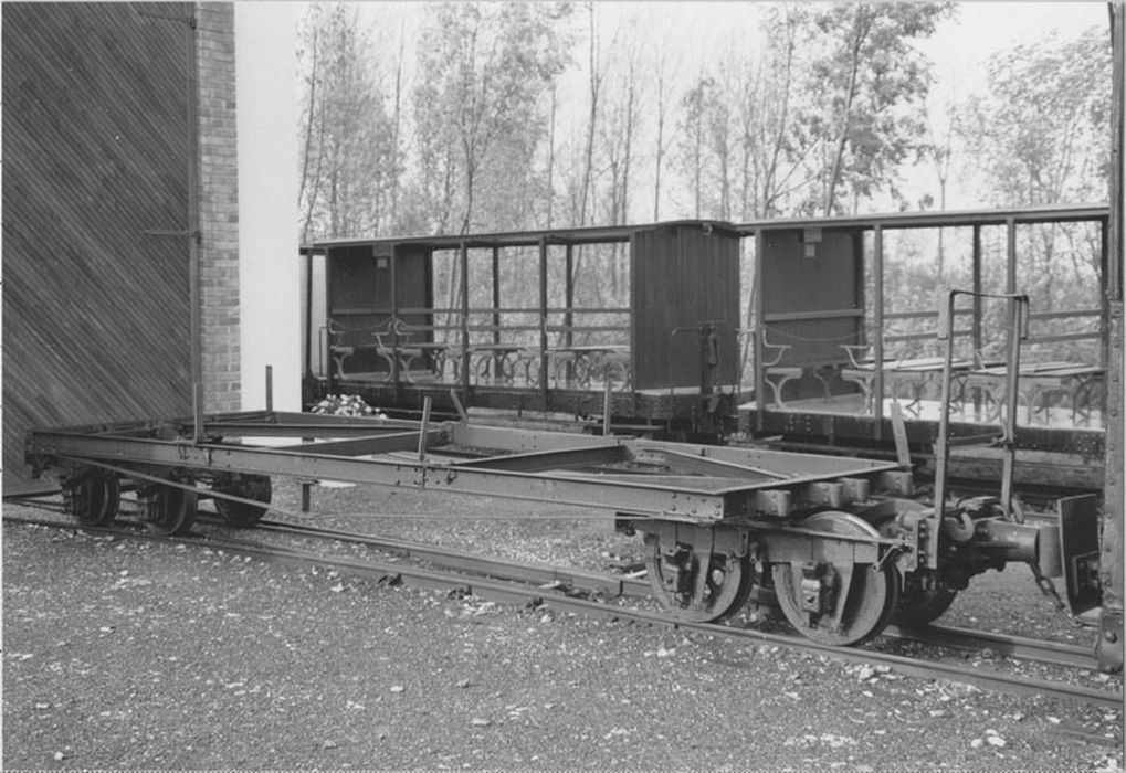 wagon plat à voie inférieure à 1 mètre - © Ministère de la Culture (France), Médiathèque du patrimoine et de la photographie, diffusion RMN-GP