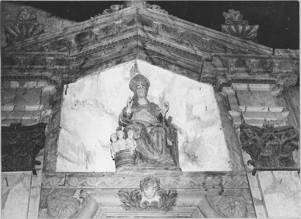 statue : Saint Nicolas
