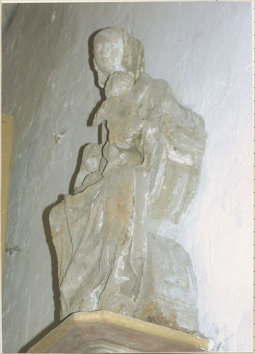 groupe sculpté : Vierge à l'Enfant