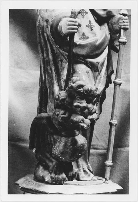 statuette : Saint Germain, vue partielle