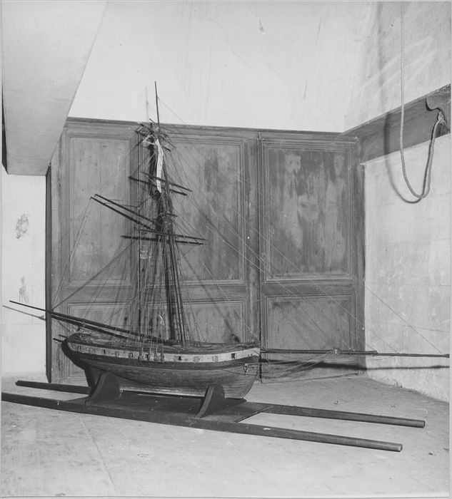 maquette ex-voto de cotre transformé en bateau de guerre - © Ministère de la Culture (France), Médiathèque du patrimoine et de la photographie, diffusion RMN-GP