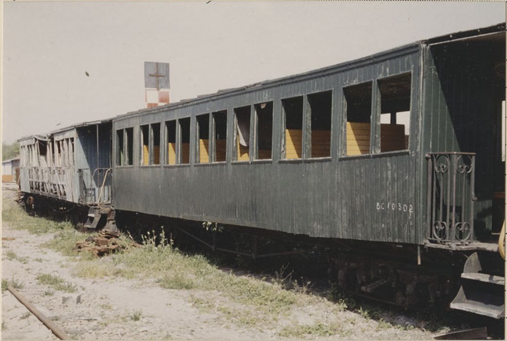 voiture à voyageurs type Bains de mer, à bogies, à voie métrique, BC 10302 - © Ministère de la Culture (France), Médiathèque du patrimoine et de la photographie, diffusion RMN-GP