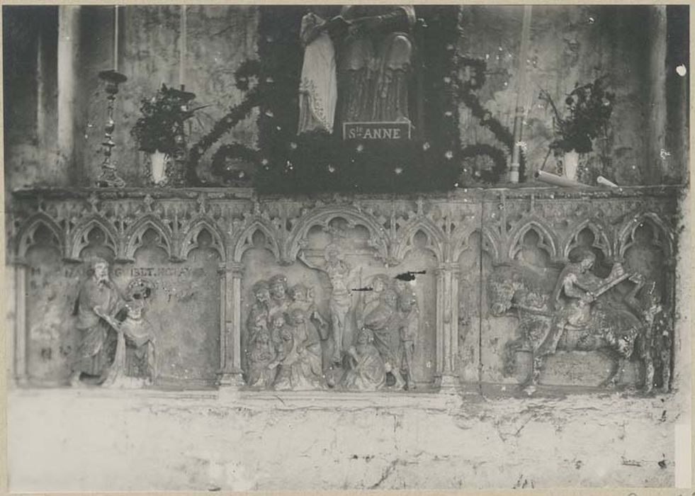 retable : La Crucifixion entre saint Martin et un donateur - © Ministère de la Culture (France), Médiathèque du patrimoine et de la photographie, diffusion GrandPalaisRmn Photo