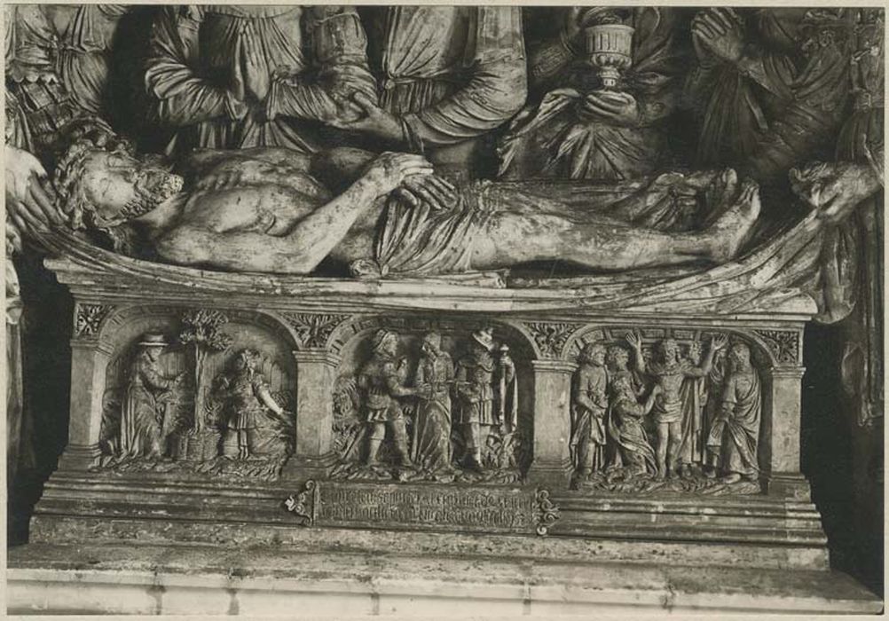 groupe sculpté : La Mise au tombeau - © Ministère de la Culture (France), Médiathèque du patrimoine et de la photographie, diffusion GrandPalaisRmn Photo