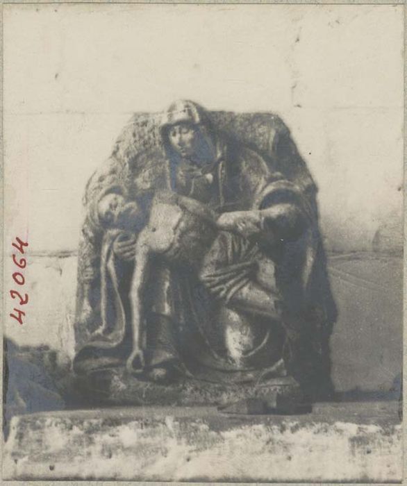 groupe sculpté : Vierge de Pitié