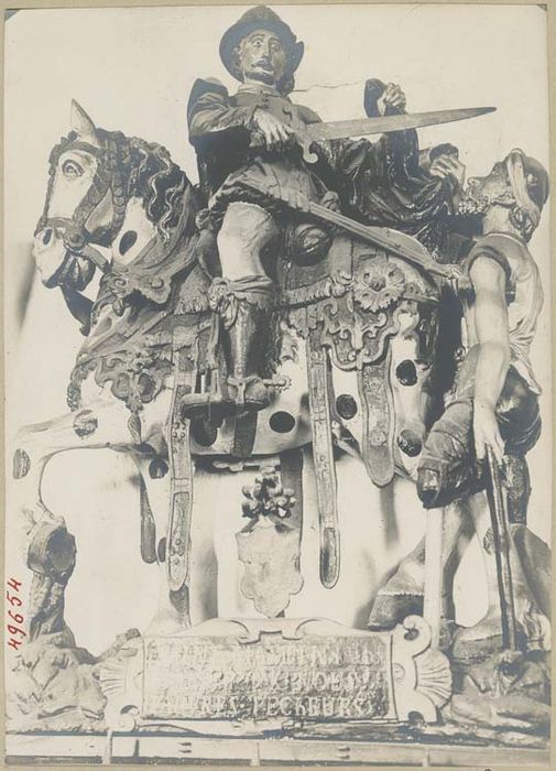 groupe sculpté : La Charité de saint Martin