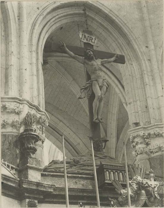 statue : Christ en croix - © Ministère de la Culture (France), Médiathèque du patrimoine et de la photographie, diffusion GrandPalaisRmn Photo