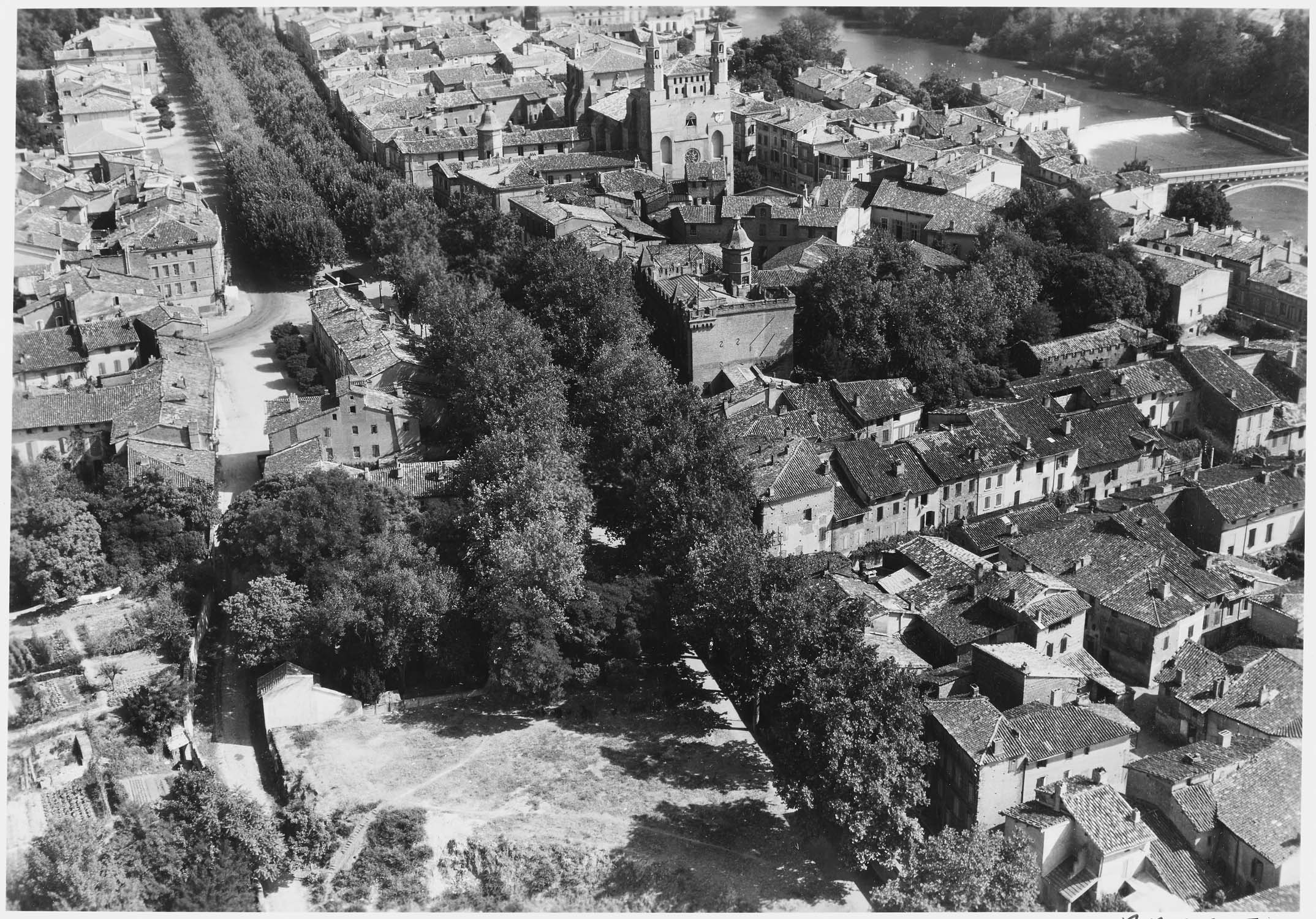 Église Notre-Dame-du-Bourg