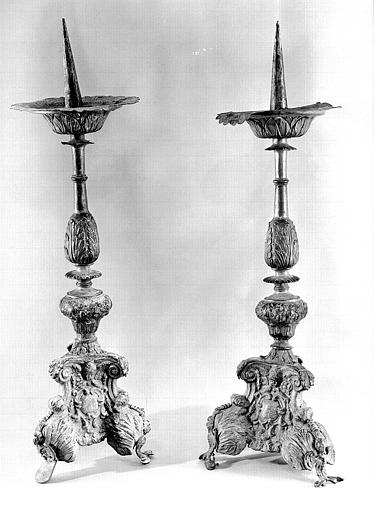Paire de flambeaux en laiton argenté - © Ministère de la Culture (France), Médiathèque du patrimoine et de la photographie, diffusion GrandPalaisRmn Photo