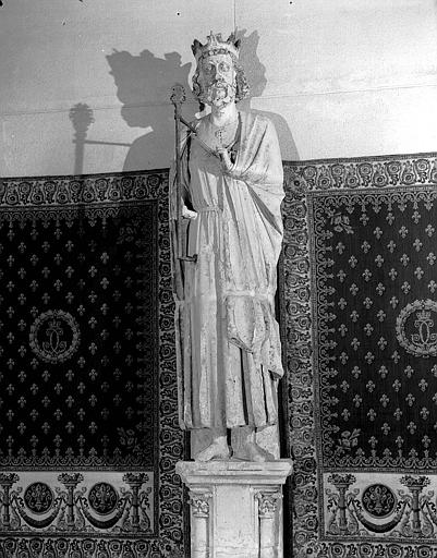 Statue de Roi provenant du transept nord