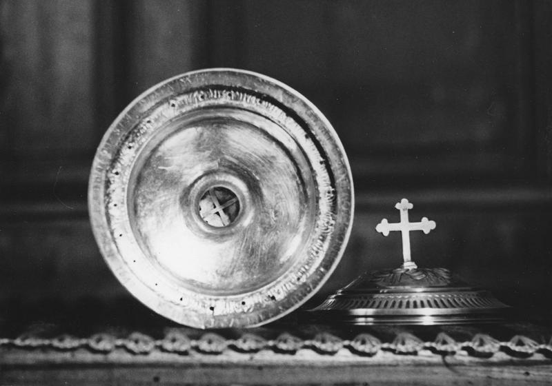 ciboire, détail - © Ministère de la Culture (France), Médiathèque du patrimoine et de la photographie (objets mobiliers), tous droits réservés