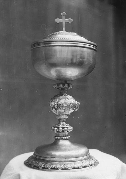 ciboire - © Ministère de la Culture (France), Médiathèque du patrimoine et de la photographie (objets mobiliers), tous droits réservés