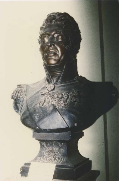 buste : Charles X - © Ministère de la Culture (France), Médiathèque du patrimoine et de la photographie (objets mobiliers), tous droits réservés