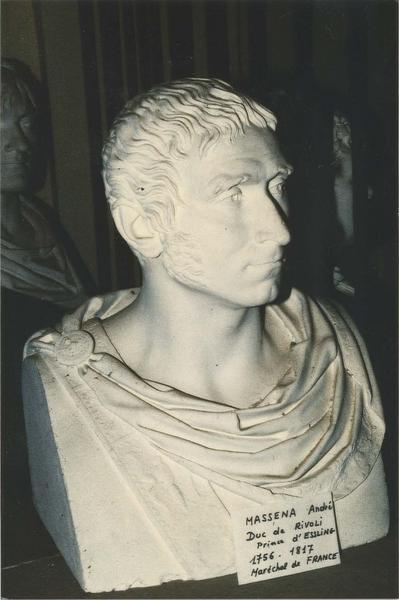 buste : Masséna, Duc de Rivoli, prince d'Essling, Maréchal de France - © Ministère de la Culture (France), Médiathèque du patrimoine et de la photographie (objets mobiliers), tous droits réservés