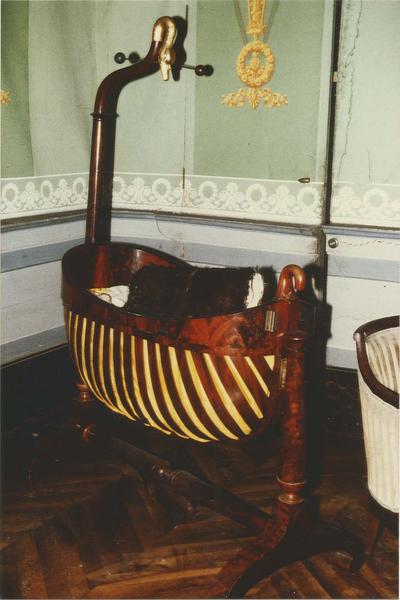 berceau - © Ministère de la Culture (France), Médiathèque du patrimoine et de la photographie (objets mobiliers), tous droits réservés