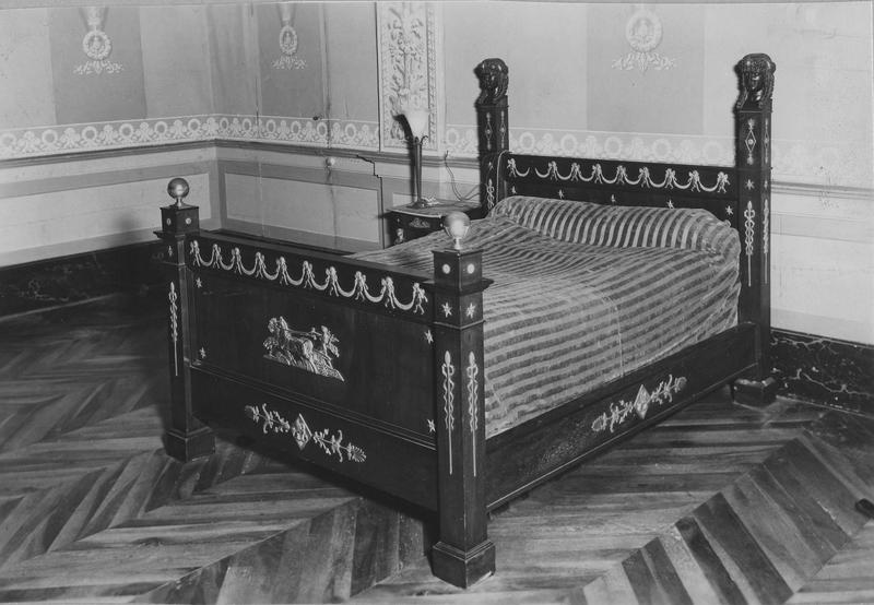 lit - © Ministère de la Culture (France), Médiathèque du patrimoine et de la photographie (objets mobiliers), tous droits réservés