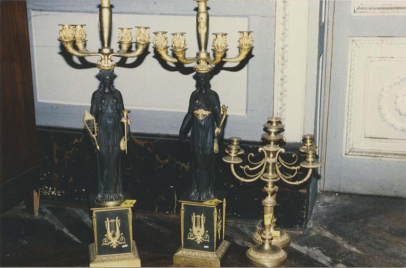 paire de flambeaux cariatides 'aux lyres' - © Ministère de la Culture (France), Médiathèque du patrimoine et de la photographie (objets mobiliers), tous droits réservés