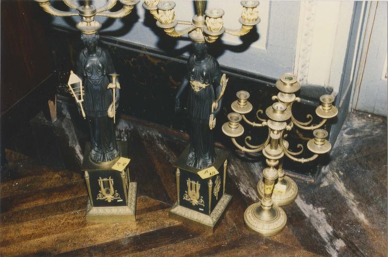 paire de flambeaux cariatides 'aux lyres' - © Ministère de la Culture (France), Médiathèque du patrimoine et de la photographie (objets mobiliers), tous droits réservés