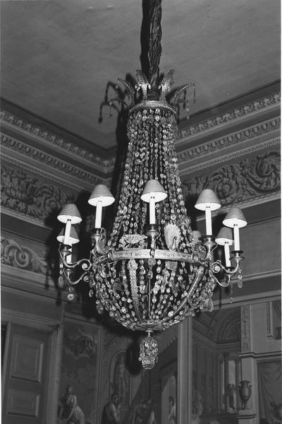 lustre - © Ministère de la Culture (France), Médiathèque du patrimoine et de la photographie (objets mobiliers), tous droits réservés