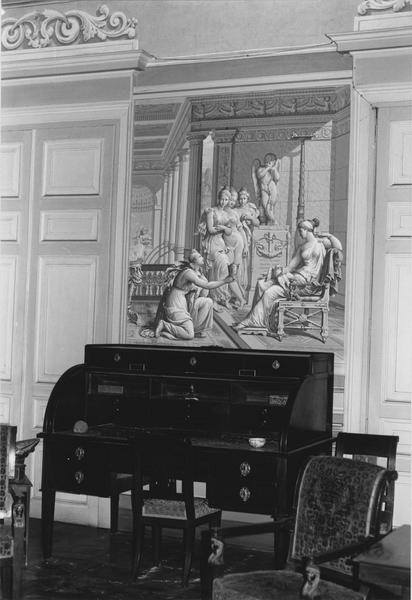 bureau à cylindre en acajou et appliques en bronze - © Ministère de la Culture (France), Médiathèque du patrimoine et de la photographie (objets mobiliers), tous droits réservés