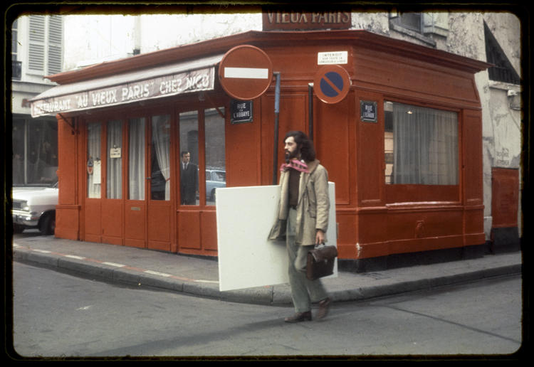 Au carrefour des rues de l'Abbaye et de l'Échaudé, Paris, 1969