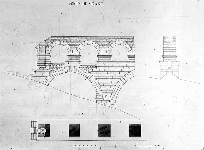 Plan, coupe et élévation d'une arche avec un escalier à vis