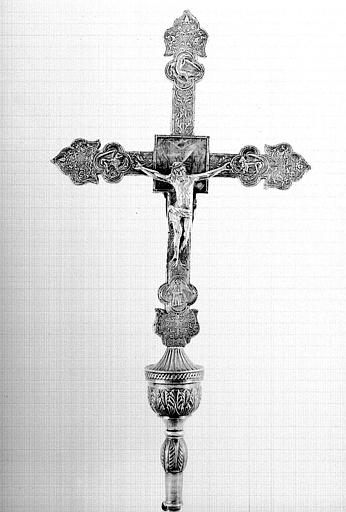 Croix processionnelle en argent (avers)