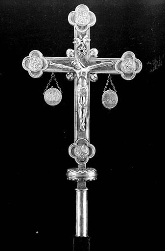 Croix processionnelle en argent et argent doré - © Ministère de la Culture (France), Médiathèque du patrimoine et de la photographie, diffusion GrandPalaisRmn Photo